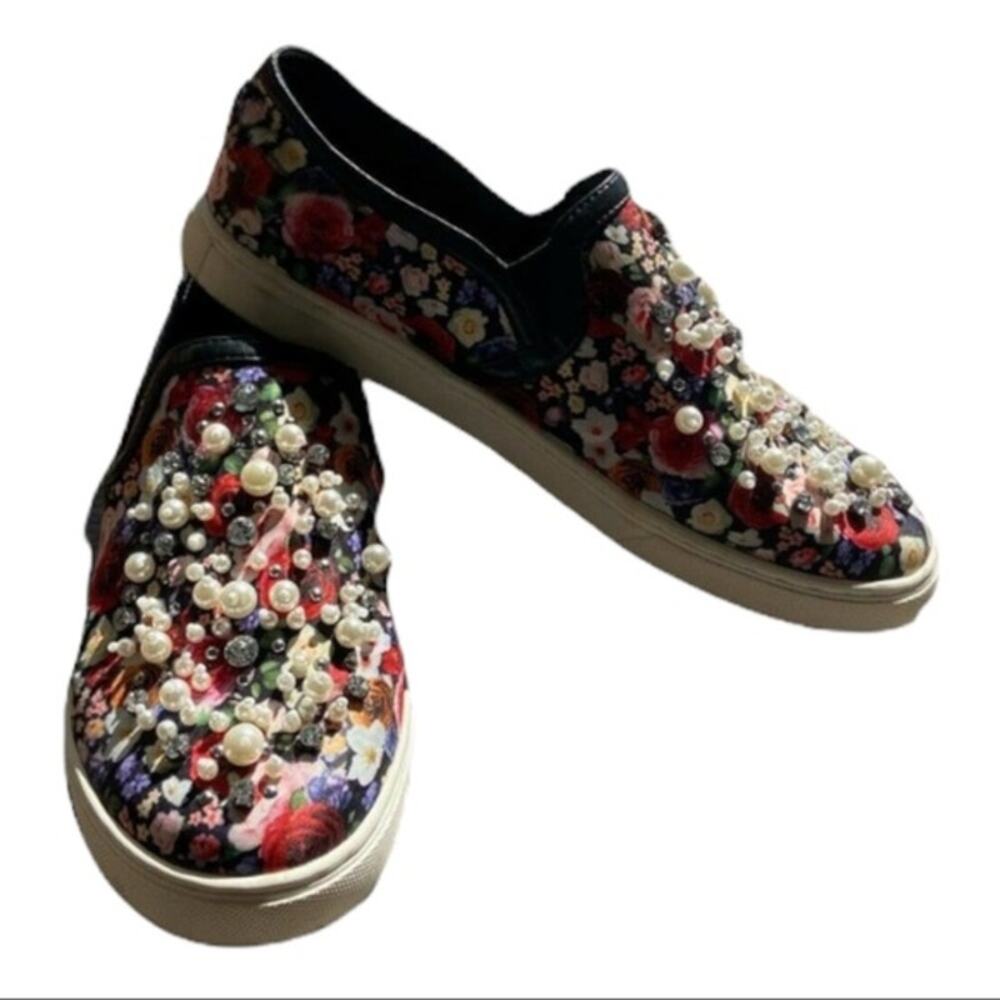 GB Girls Shoes Size 5M 5 M Floral Slip On Sneakers Rhinestones Beaded Pearls